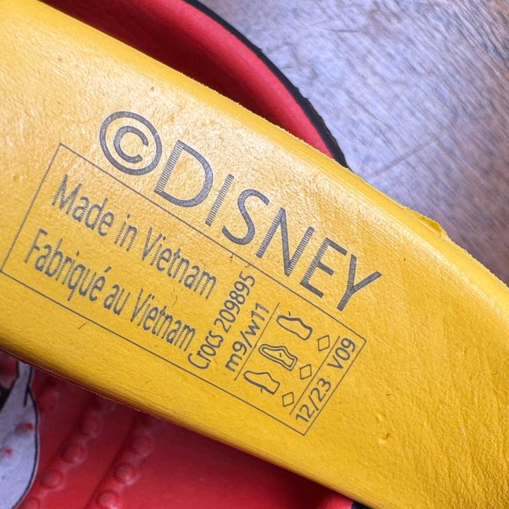 Disney Mickey Mouse Classic Crocs Clogs, Unisex Adult, Womens sz 11 / Mens sz 9 - Picture 8 of 16
